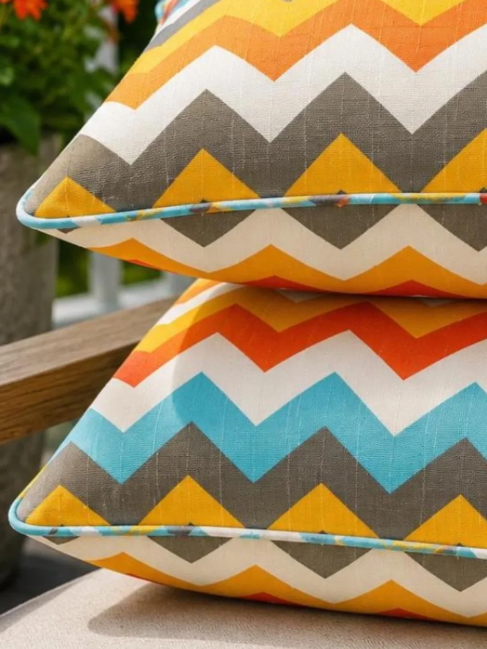 Chevron Indoor/Outdoor Throw pillows Lumbar 12 x 20